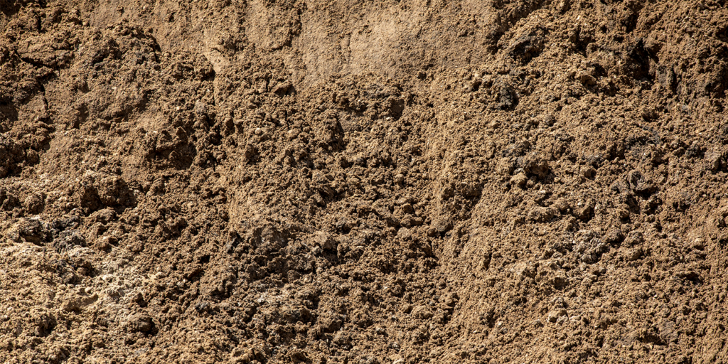 screened-fill-dirt-close-look--1024x512