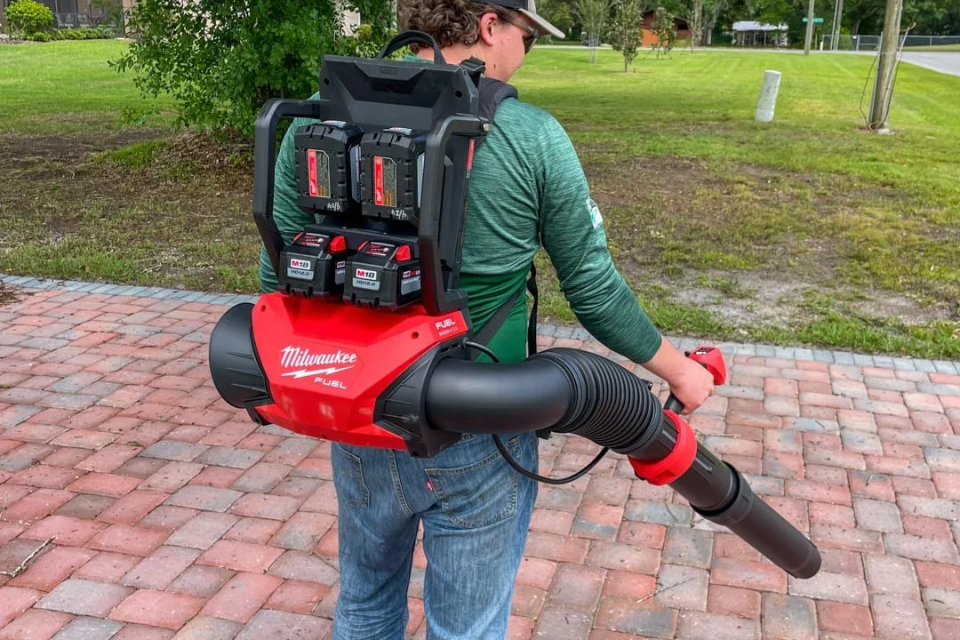 Milwaukee Blower
